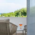 Cala Lupo 호텔