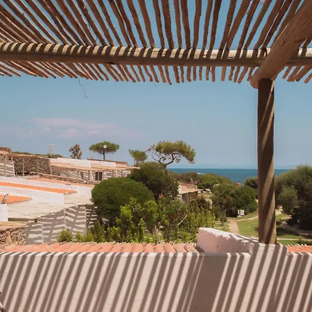 Cala Lupo Hotel 4*