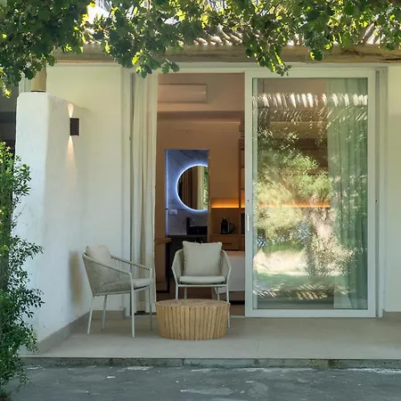 Cala Lupo Hotel 4*