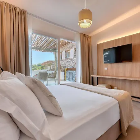 Cala Lupo 4*
