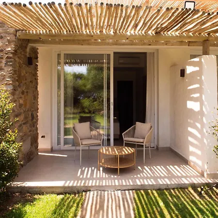 Cala Lupo Hotel 4*